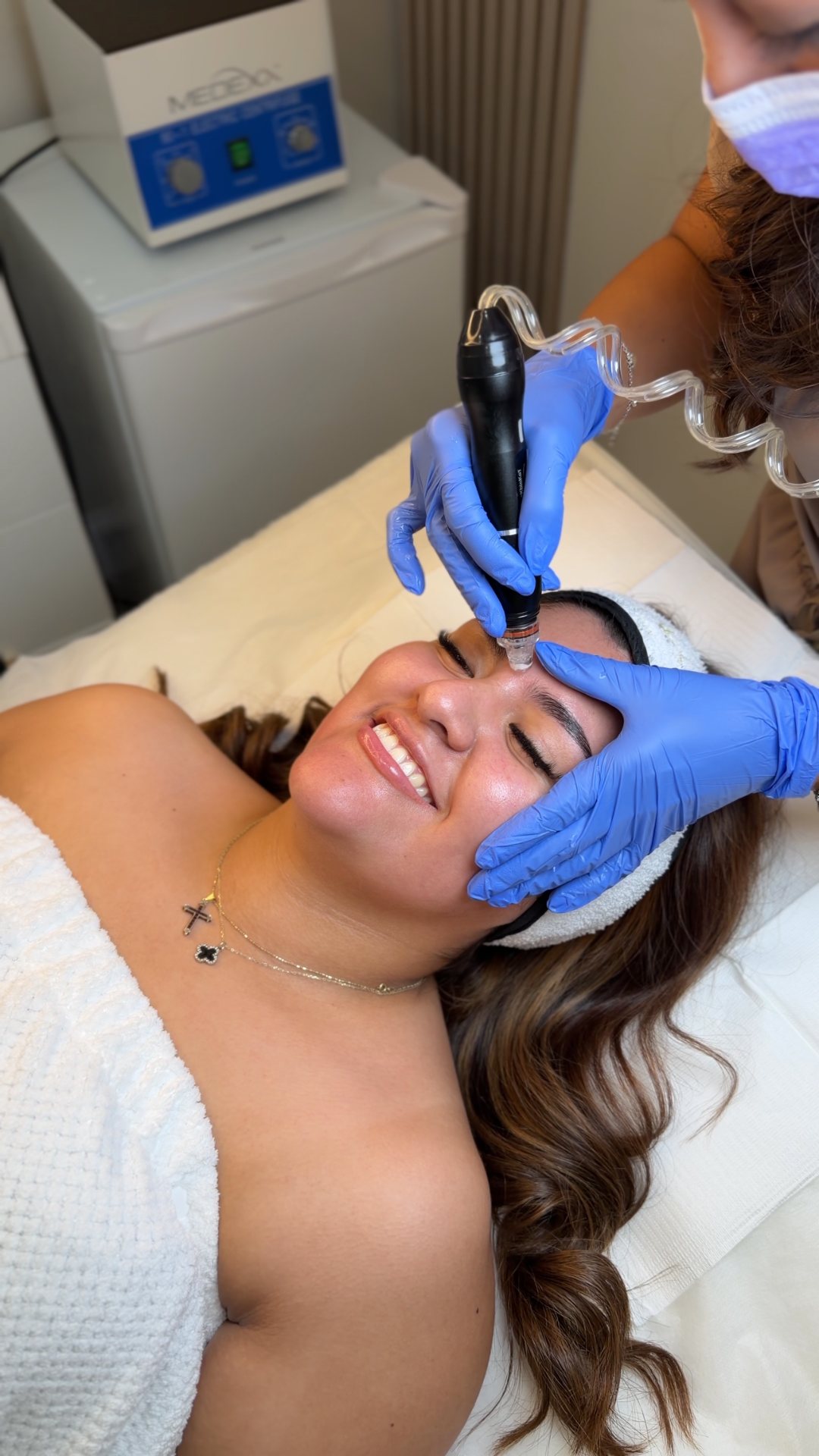 Tratamiento HydraFacial en Hampton Bays