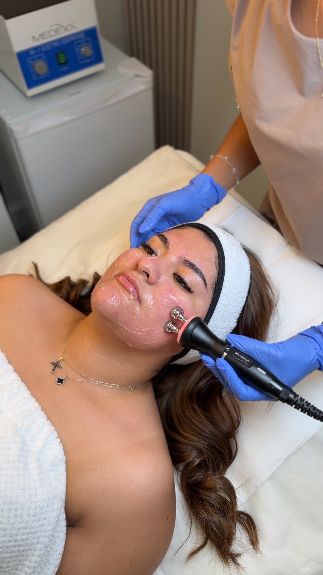 Ultrasonido facial
